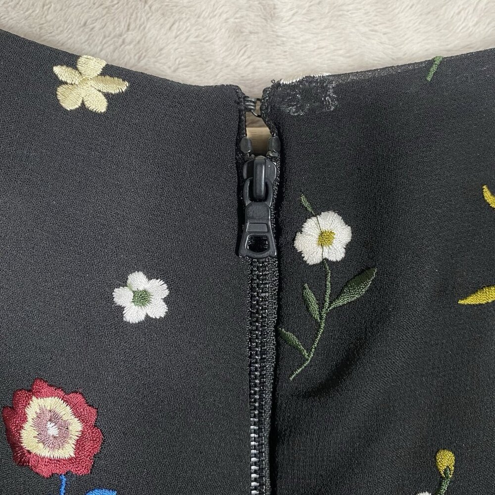 Alice + Olivia Eleonora Dress M Silk Embroidered Floral Bird Flare Sleeve Fairy - Picture 12 of 16